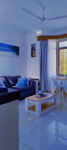 Home and happy -Cozy 1bedroom,1km to CityMall Nyali, near the beach